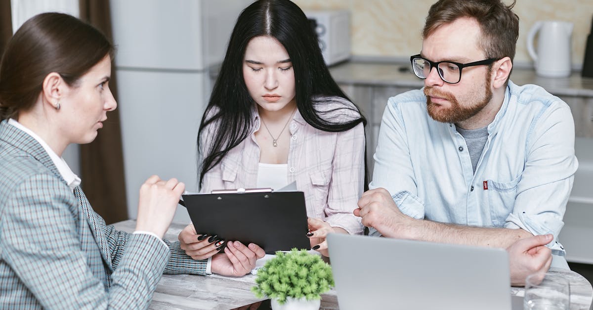 découvrez l'assurance responsabilité civile, essentielle pour protéger votre entreprise contre les dommages causés à des tiers. garantissez votre tranquillité d'esprit et minimisez les risques financiers avec une couverture adaptée à vos besoins.