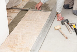 découvrez l'importance de l'assurance décennale pour les carreleurs. protégez vos projets et votre entreprise avec une couverture adaptée aux risques liés aux travaux de carrelage. informez-vous sur les avantages, les obligations et les procédures à suivre pour garantir votre sérénité et celle de vos clients.