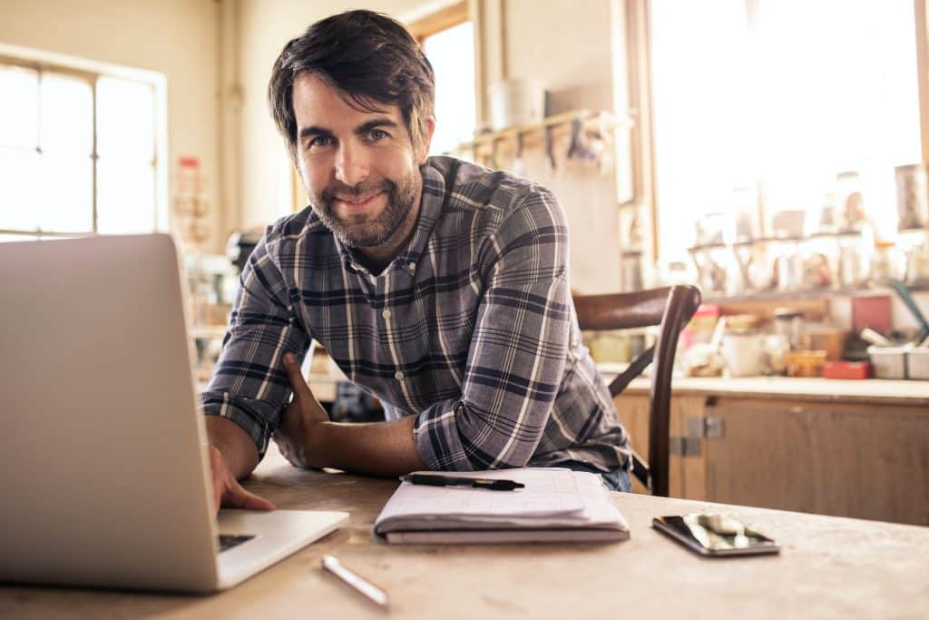découvrez tout ce qu'il faut savoir sur la mutuelle obligatoire pour les auto-entrepreneurs : avantages, obligations légales et comment choisir la meilleure couverture santé pour protéger votre activité.